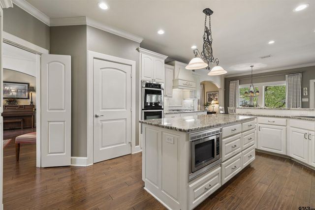 1225 Pine Street, Kilgore, TX 75662