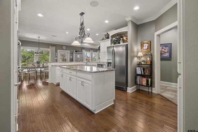 1225 Pine Street, Kilgore, TX 75662
