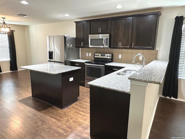 24251 Invitation Oak, San Antonio, TX 78261