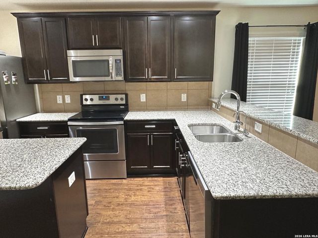 24251 Invitation Oak, San Antonio, TX 78261