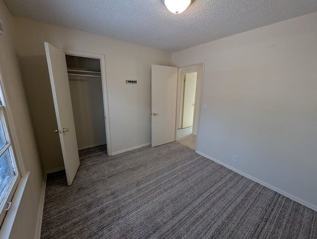 4201 S Deerfield, Wichita, KS 67216