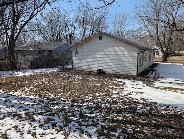 4201 S Deerfield, Wichita, KS 67216