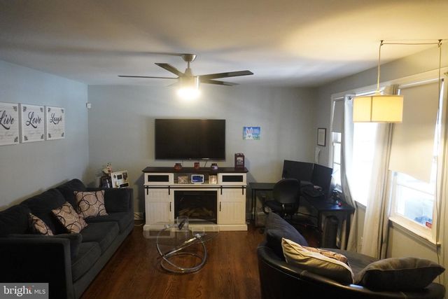 318 W 39TH ST, Wilmington, DE 19802