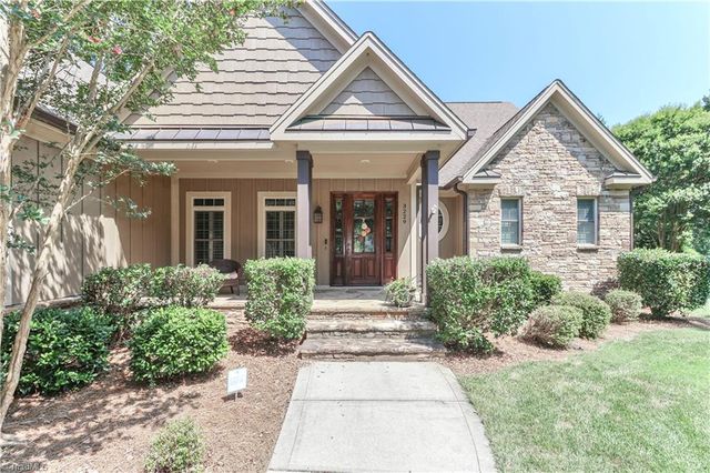 3229 Broadmoor Drive, Statesville, NC 28625