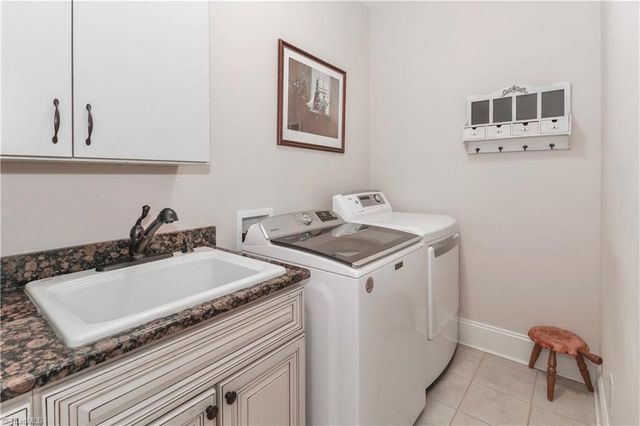 3229 Broadmoor Drive, Statesville, NC 28625