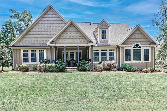 3229 Broadmoor Drive, Statesville, NC 28625