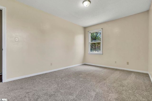 3856 Rainbow Lake Road, Inman, SC 29349