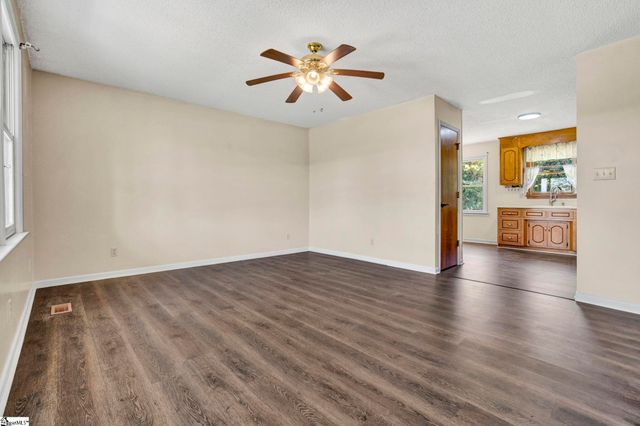 3856 Rainbow Lake Road, Inman, SC 29349
