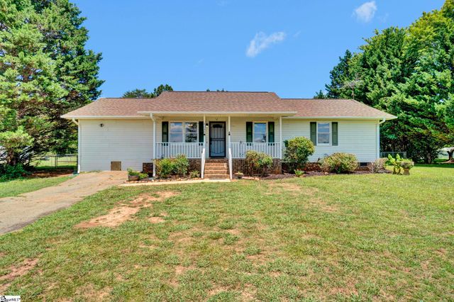 3856 Rainbow Lake Road, Inman, SC 29349