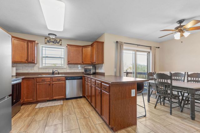 150 Whispering Meadows Parkway, Branson, MO 65616