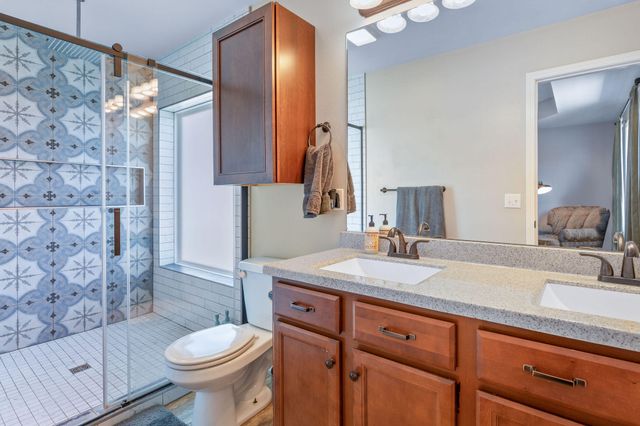 150 Whispering Meadows Parkway, Branson, MO 65616