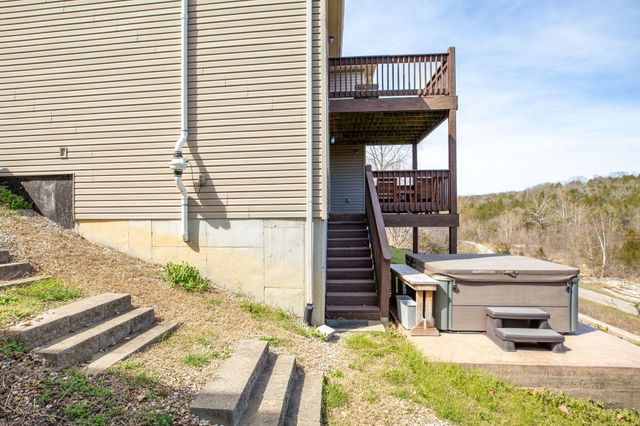 150 Whispering Meadows Parkway, Branson, MO 65616