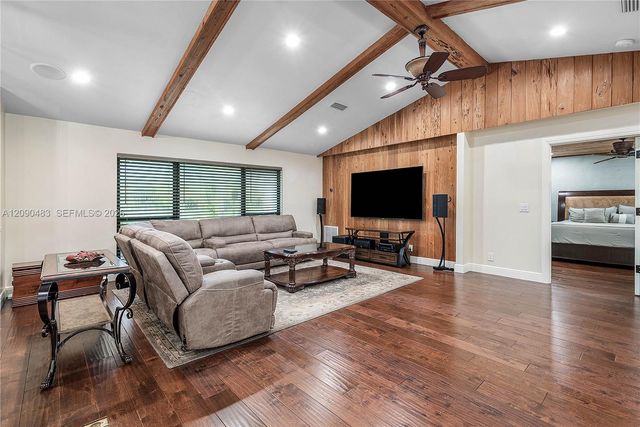 12466 Quercus Lane, Wellington, FL 33414