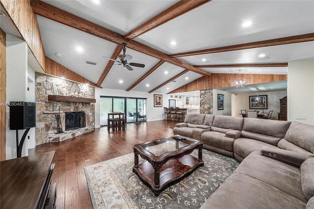 12466 Quercus Lane, Wellington, FL 33414