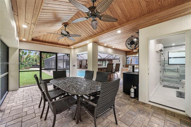 12466 Quercus Lane, Wellington, FL 33414