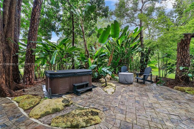 12466 Quercus Lane, Wellington, FL 33414