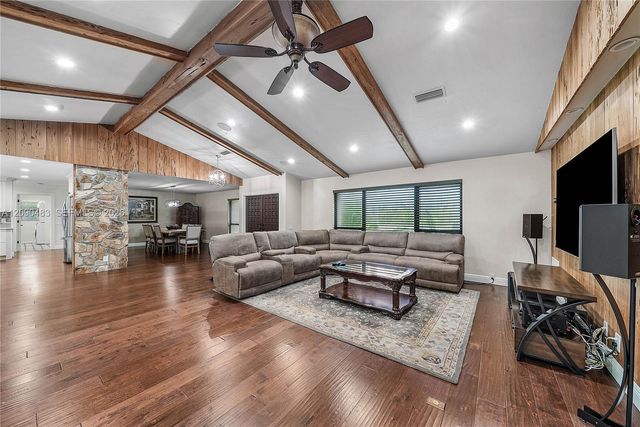 12466 Quercus Lane, Wellington, FL 33414