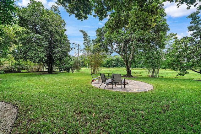 12466 Quercus Lane, Wellington, FL 33414