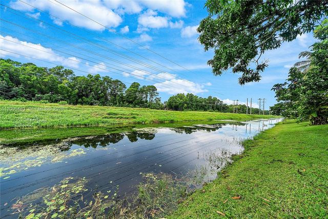 12466 Quercus Lane, Wellington, FL 33414