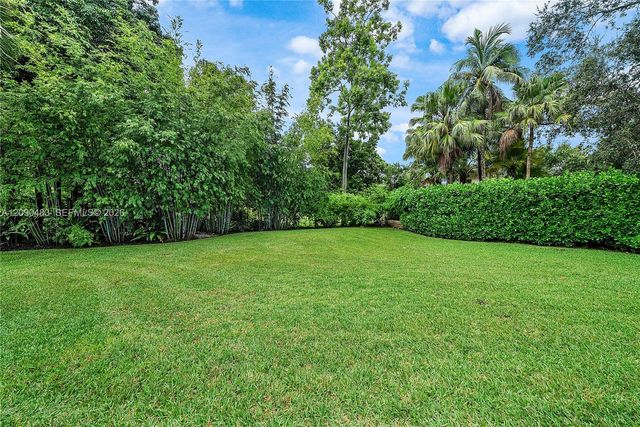 12466 Quercus Lane, Wellington, FL 33414