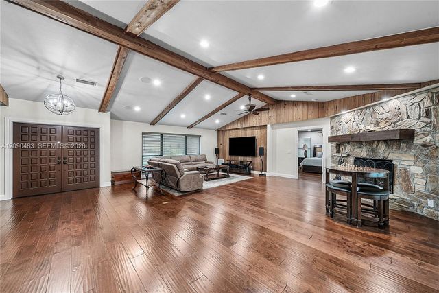 12466 Quercus Lane, Wellington, FL 33414