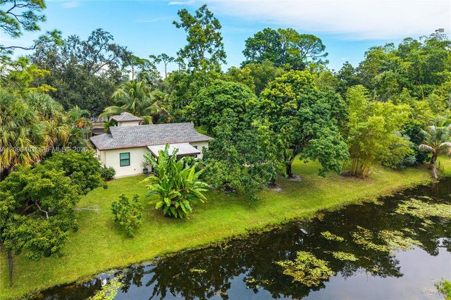 12466 Quercus Lane, Wellington, FL 33414