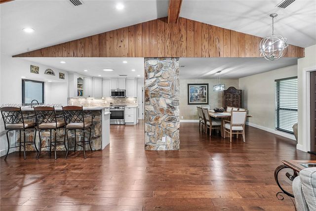12466 Quercus Lane, Wellington, FL 33414