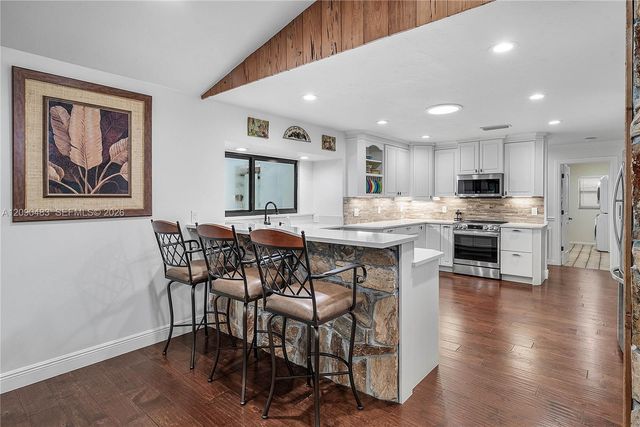 12466 Quercus Lane, Wellington, FL 33414
