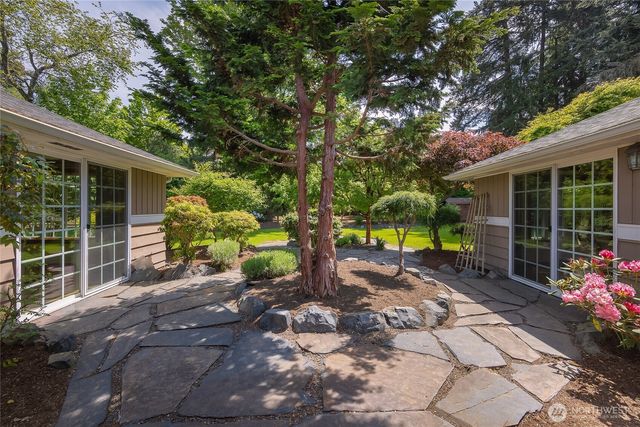 23915 110th Place W, Woodway, WA 98020