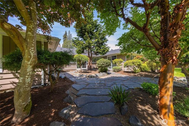 23915 110th Place W, Woodway, WA 98020