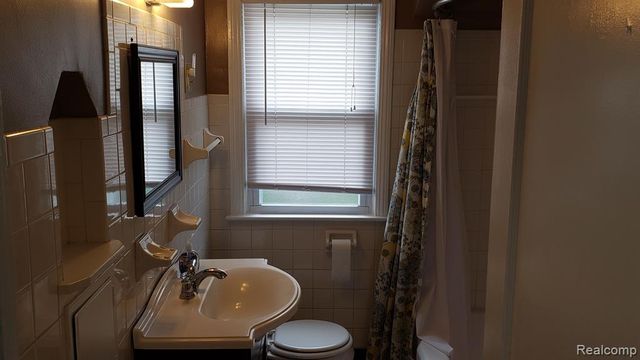 1261 Pearson Street, Ferndale, MI 48220