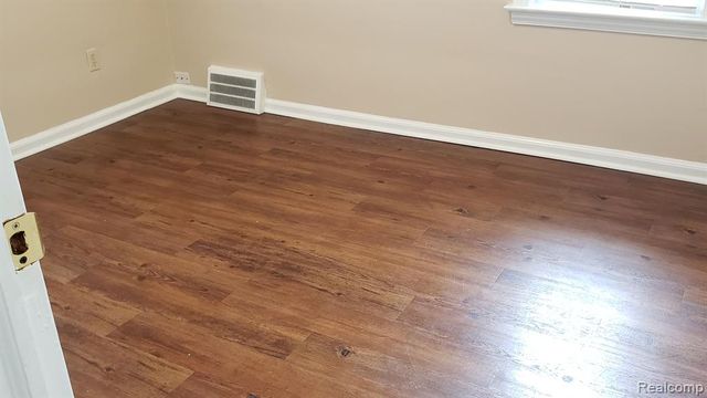 1261 Pearson Street, Ferndale, MI 48220