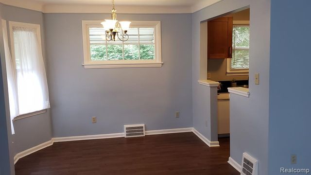 1261 Pearson Street, Ferndale, MI 48220