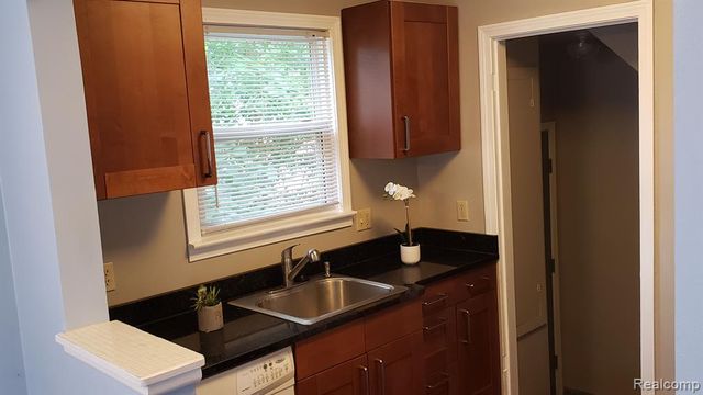 1261 Pearson Street, Ferndale, MI 48220