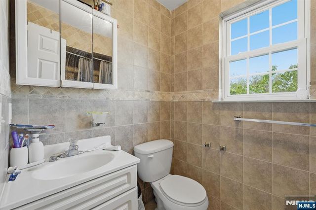 141 Schuyler Avenue, Newark, NJ 07112