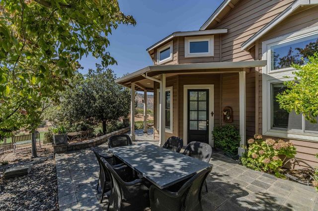 2016 Oak Creek Dr, Copperopolis, CA 95228
