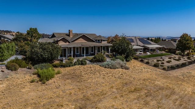 2016 Oak Creek Dr, Copperopolis, CA 95228