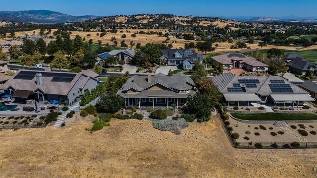 2016 Oak Creek Dr, Copperopolis, CA 95228