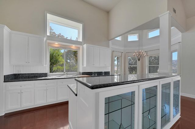 2016 Oak Creek Dr, Copperopolis, CA 95228