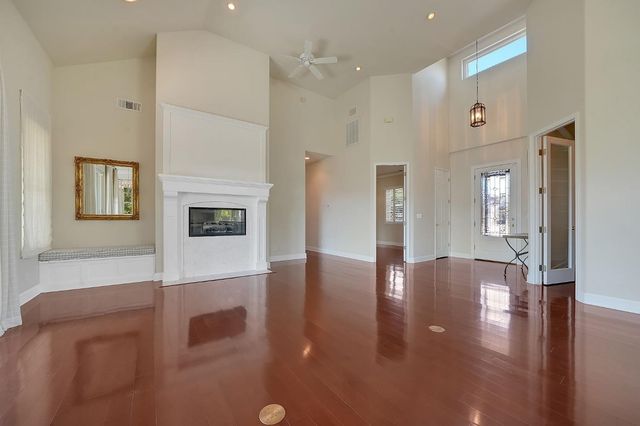 2016 Oak Creek Dr, Copperopolis, CA 95228