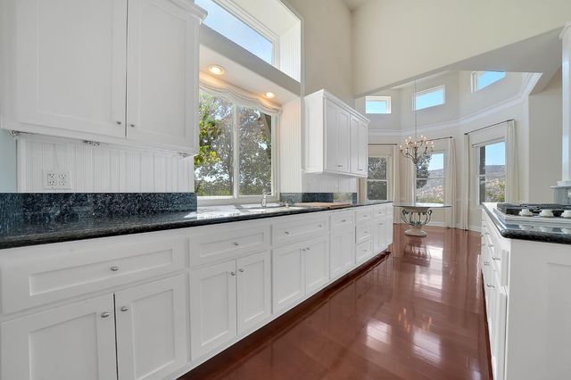 2016 Oak Creek Dr, Copperopolis, CA 95228