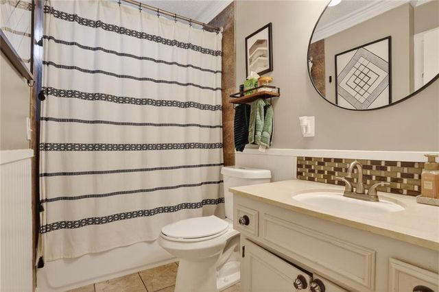 5622 Maple Street, Mission, KS 66202