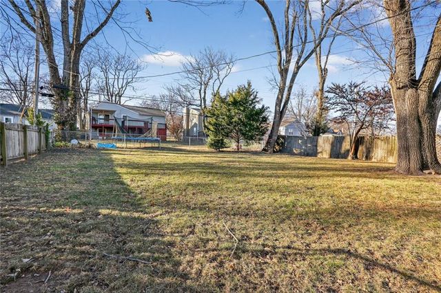 5622 Maple Street, Mission, KS 66202