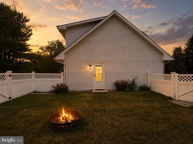 2216 RIDGEMONT DR, Finksburg, MD 21048