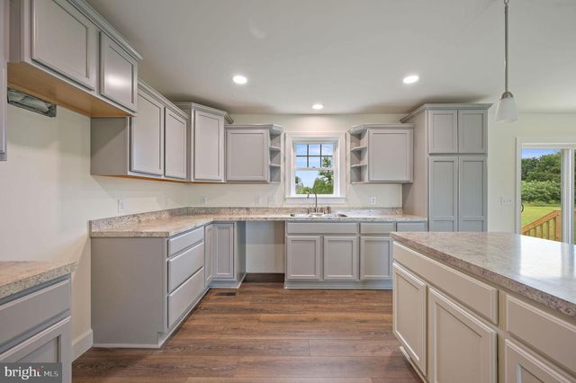 26354 MEADOW LN, Ellendale, DE 19941