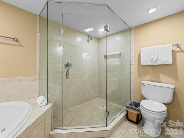 310 Bowling Park Road, Asheville, NC 28803