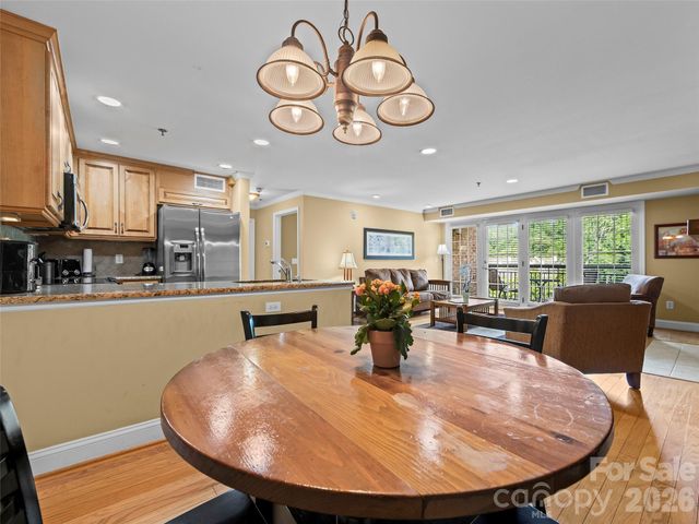310 Bowling Park Road, Asheville, NC 28803