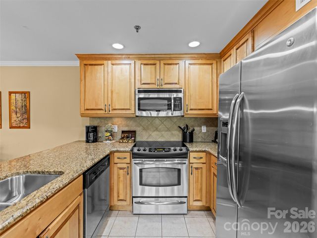 310 Bowling Park Road, Asheville, NC 28803