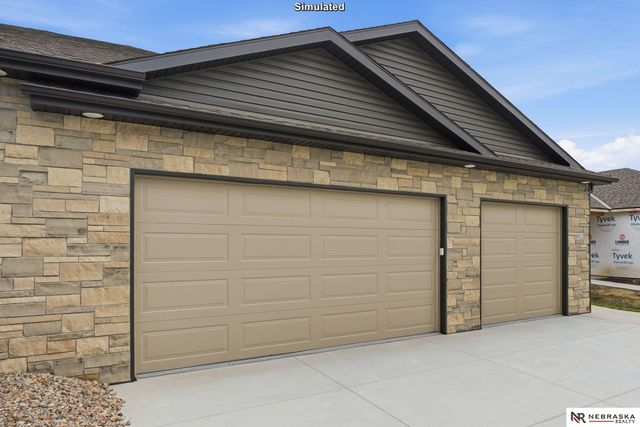 8812 S 47th Street, Lincoln, NE 68516