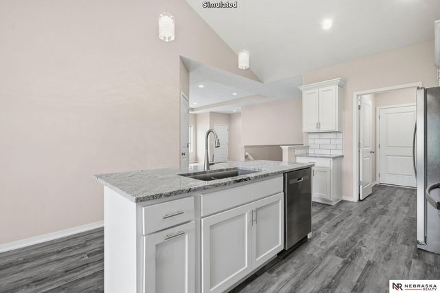 8812 S 47th Street, Lincoln, NE 68516